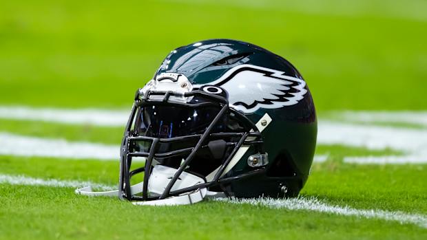 eagles helmet 343